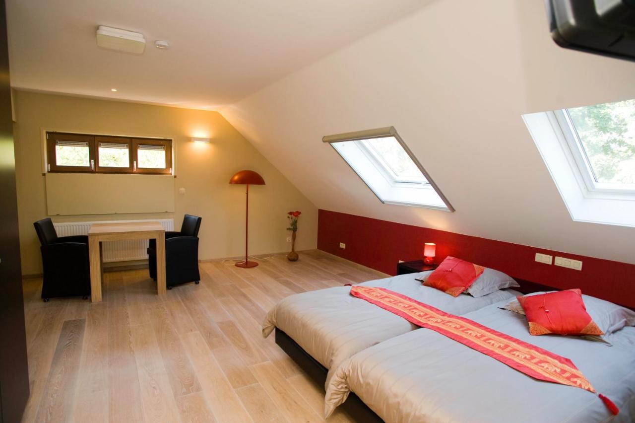 De Kiezel Bed & Breakfast Hasselt Exterior photo